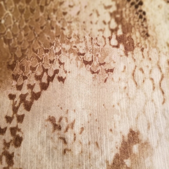 🔴🔴Express Top🔴🔴 - Picture 4 of 4